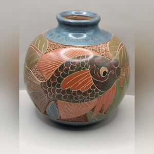 Studio Art Pottery Vase Fish Turtle Handmade Painted Made In Nicaragua